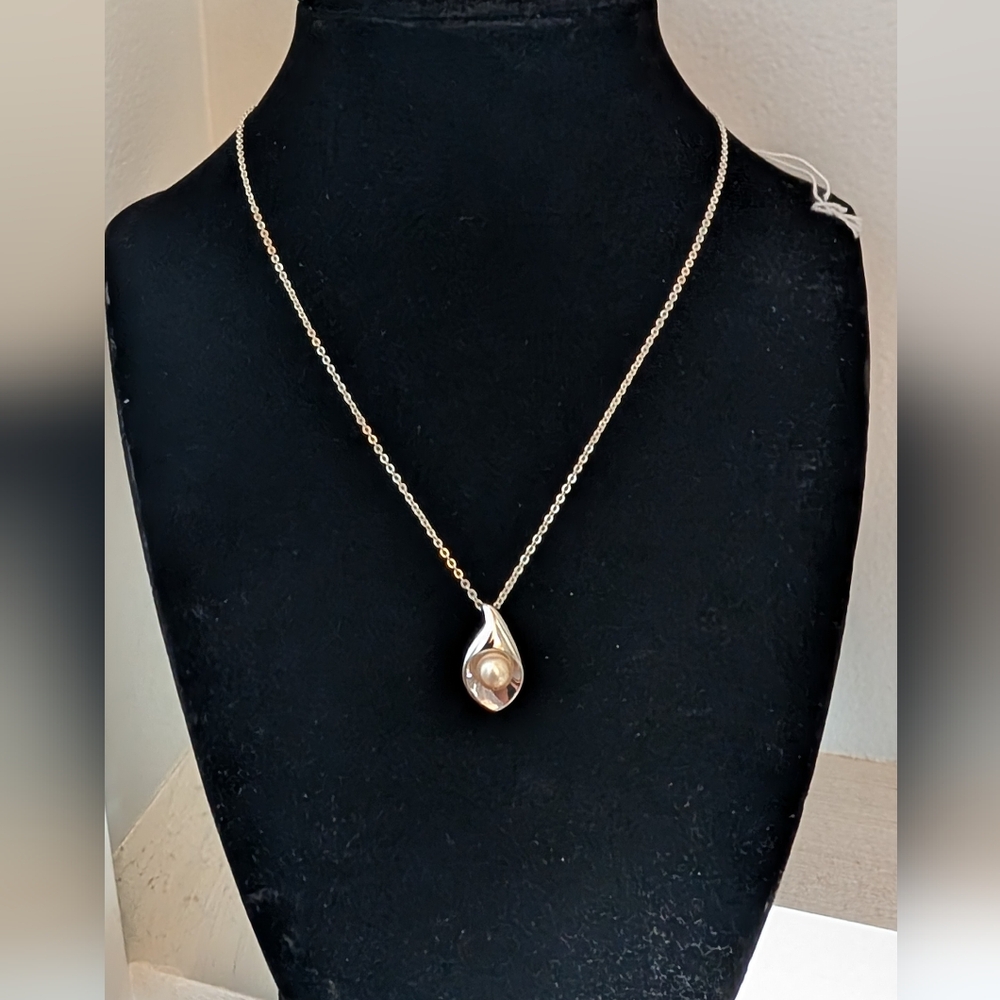 Tasaki Classic vintage Calla lily and Silver Akoya Pearl Pendant Necklace - Picture 11 of 11